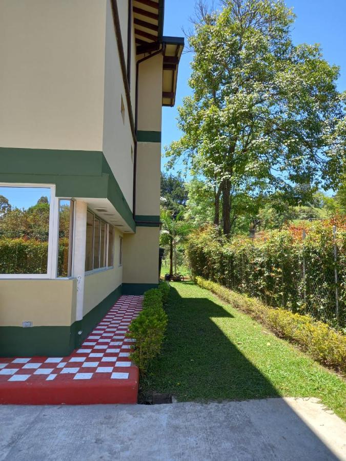 Finca Hotel Zona Franca Rionegro Exterior photo